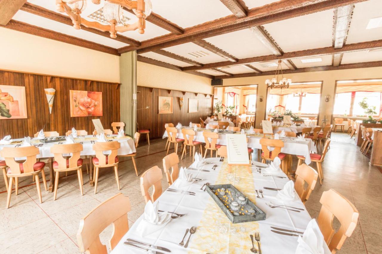 Hotel- Restaurant Zum Hirsch Großenlüder Zewnętrze zdjęcie
